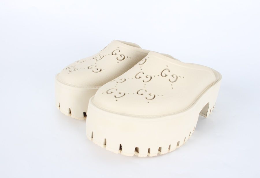 Gucci Mule and Clog 35(220) SKU123456