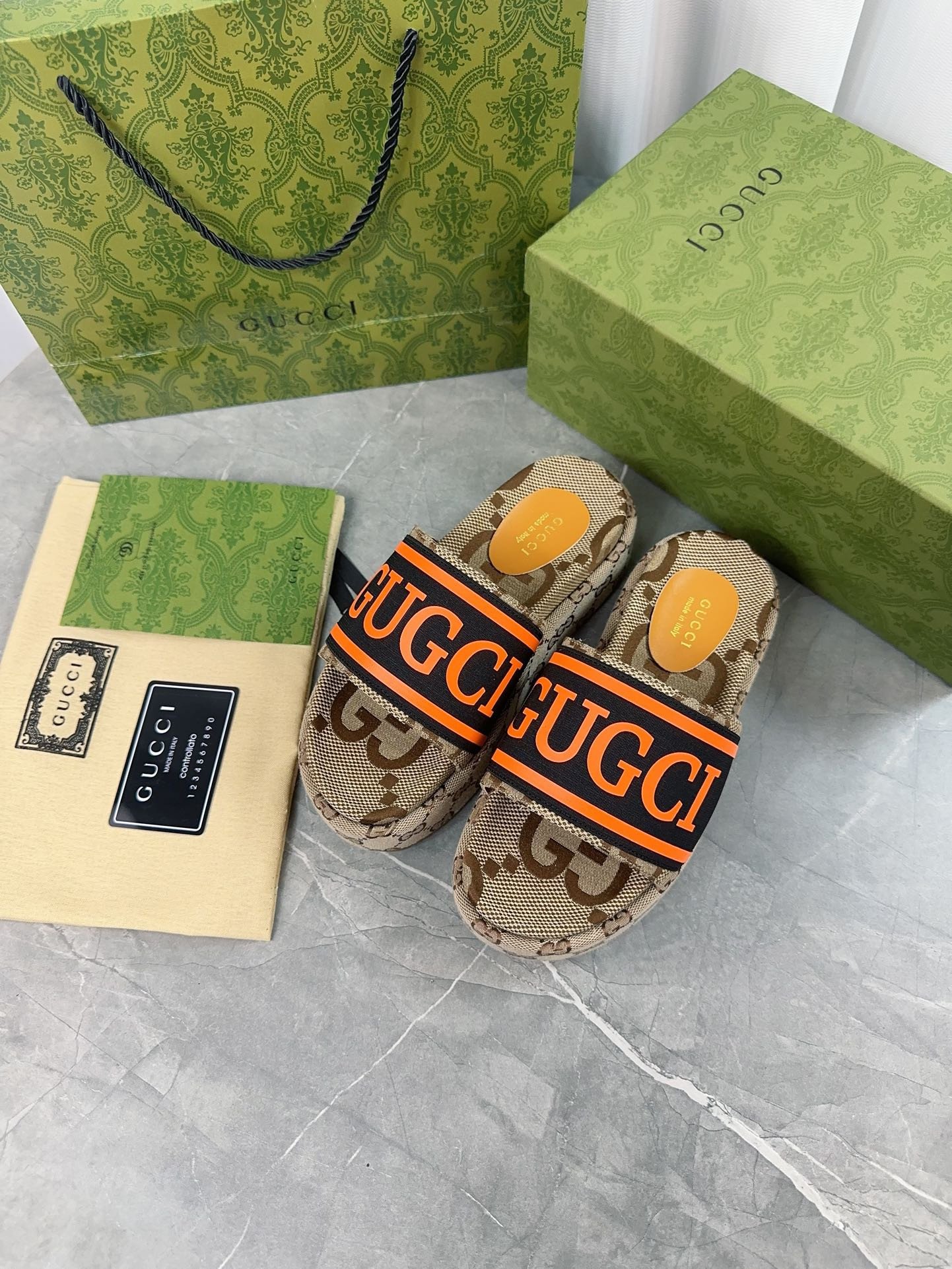 Gucci Platform Slide Sandal GG Canvas And Letters Print In Black/Orange