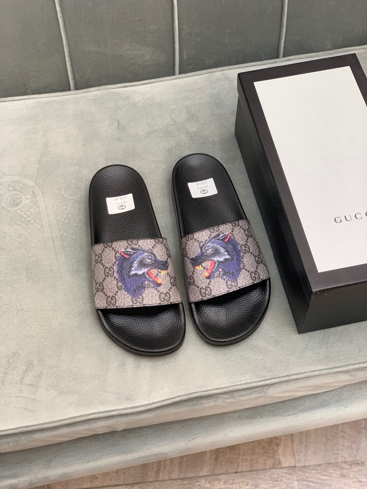 Gucci Purple Tiger Print GG Supreme Slide Sandal, Men