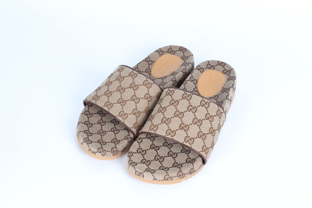Gucci Supreme Slide Slipper GG 9 SKU123