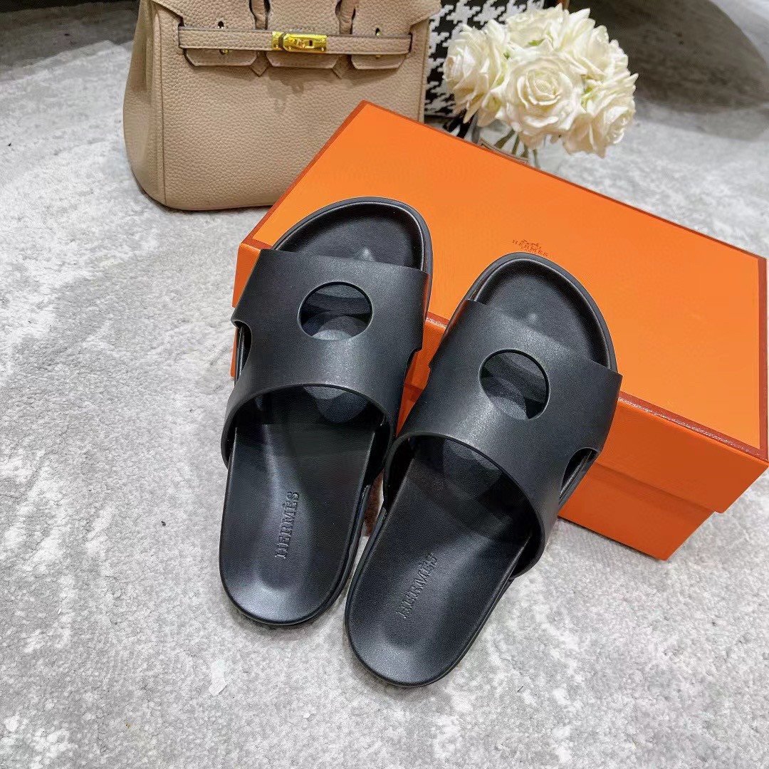 Hermes Edith Cut-Out Sandal Cowhide In Black