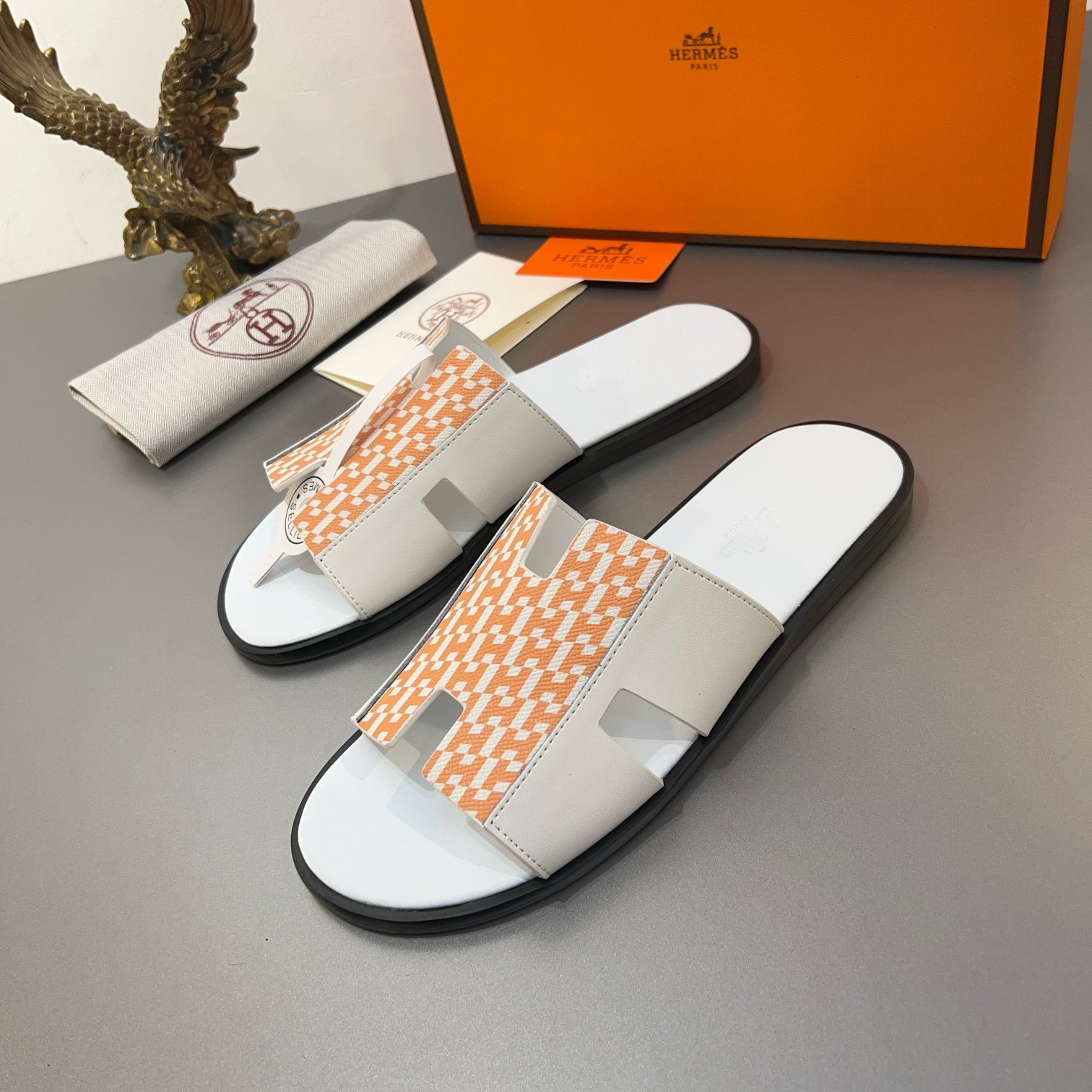 Hermes Izmir Sandal H Letters Motif Print Epsom Calfskin In White/Orange