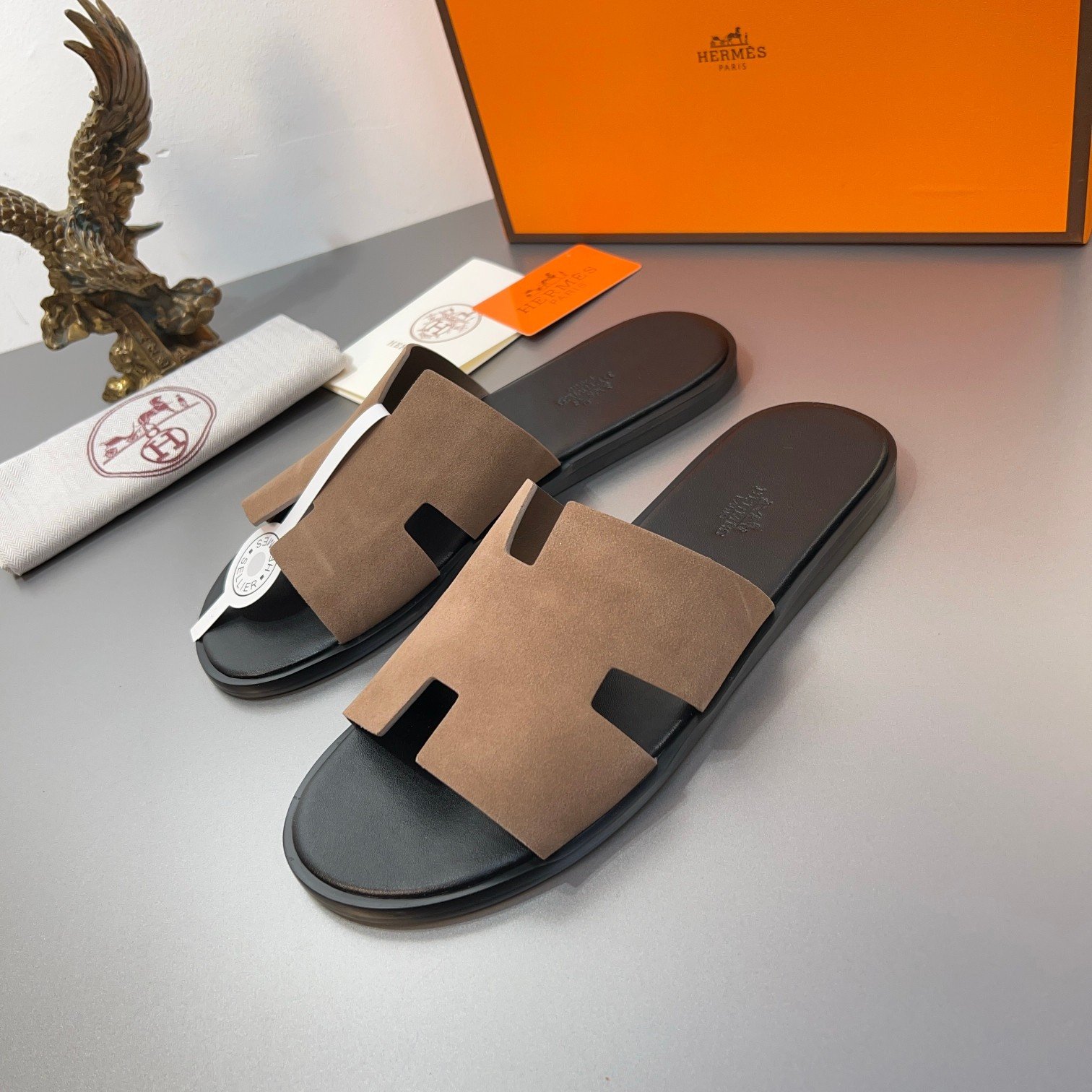 Hermes Izmir Sandal In Beige Suede Cowhide