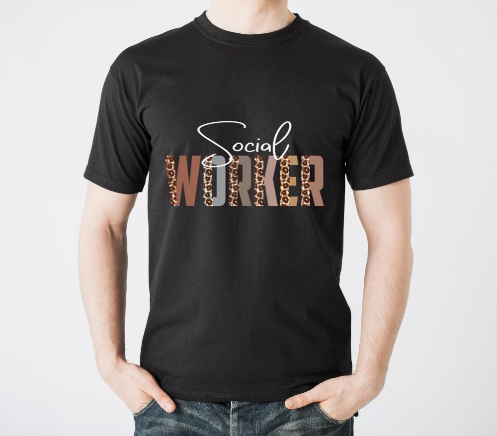 Leopard Social Worker Job Title School Worker - Unisex Standard T-Shirt