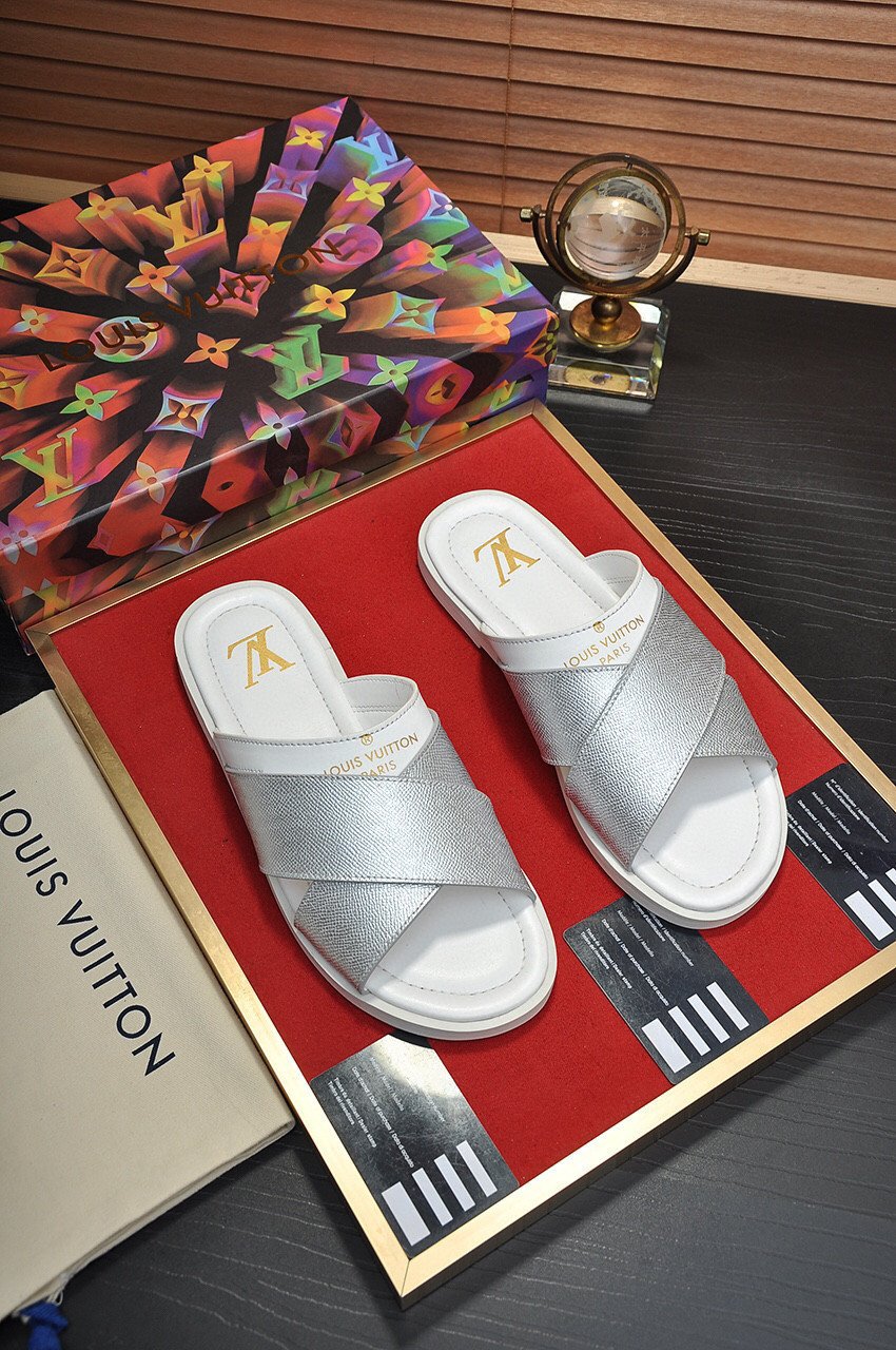 Louis Vuitton Foch Mule Slide In Gray Bicolour Taiga Leather, Men