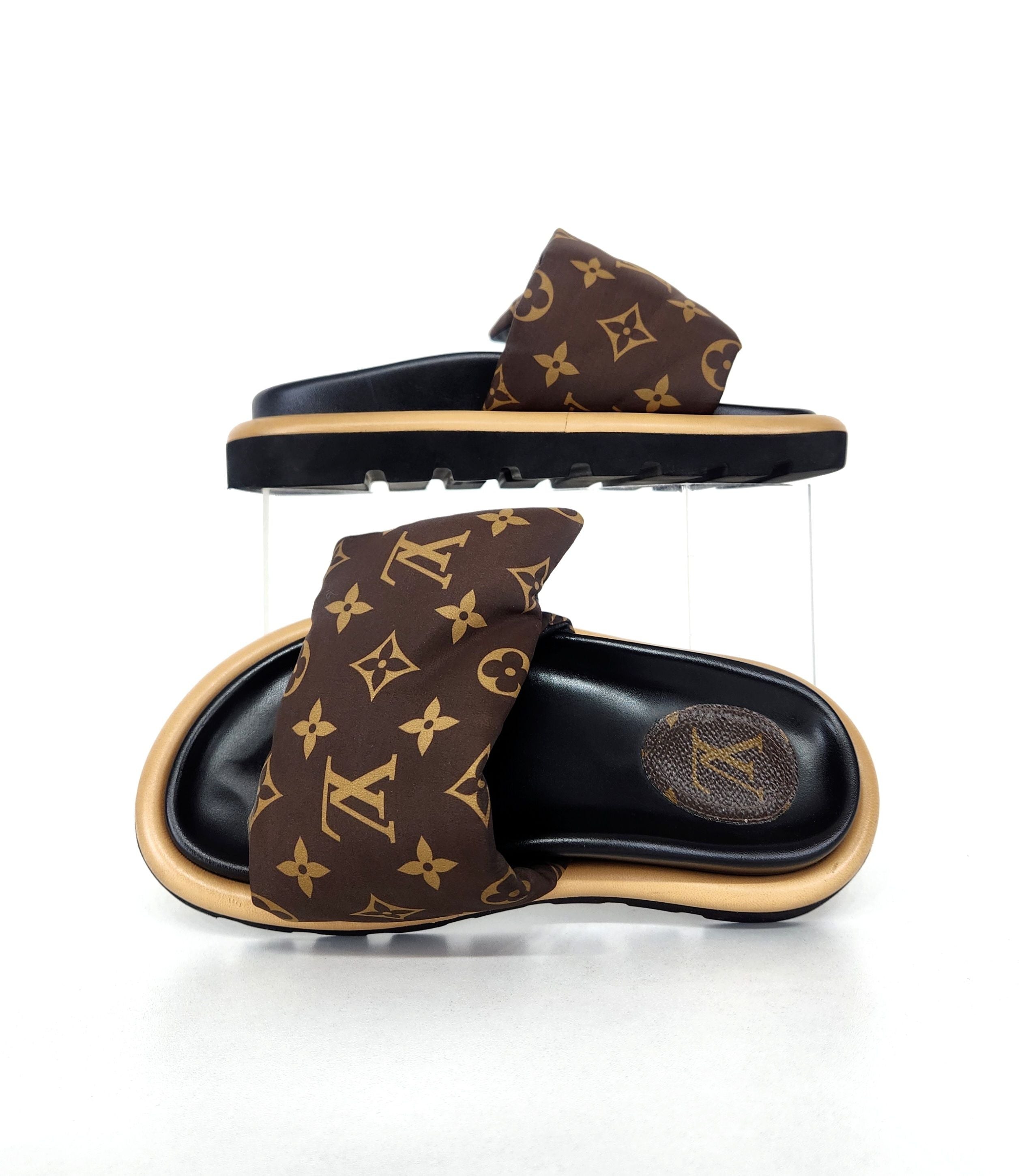Louis Vuitton Monogram Full Pillow Mule Slippers 1A98GU