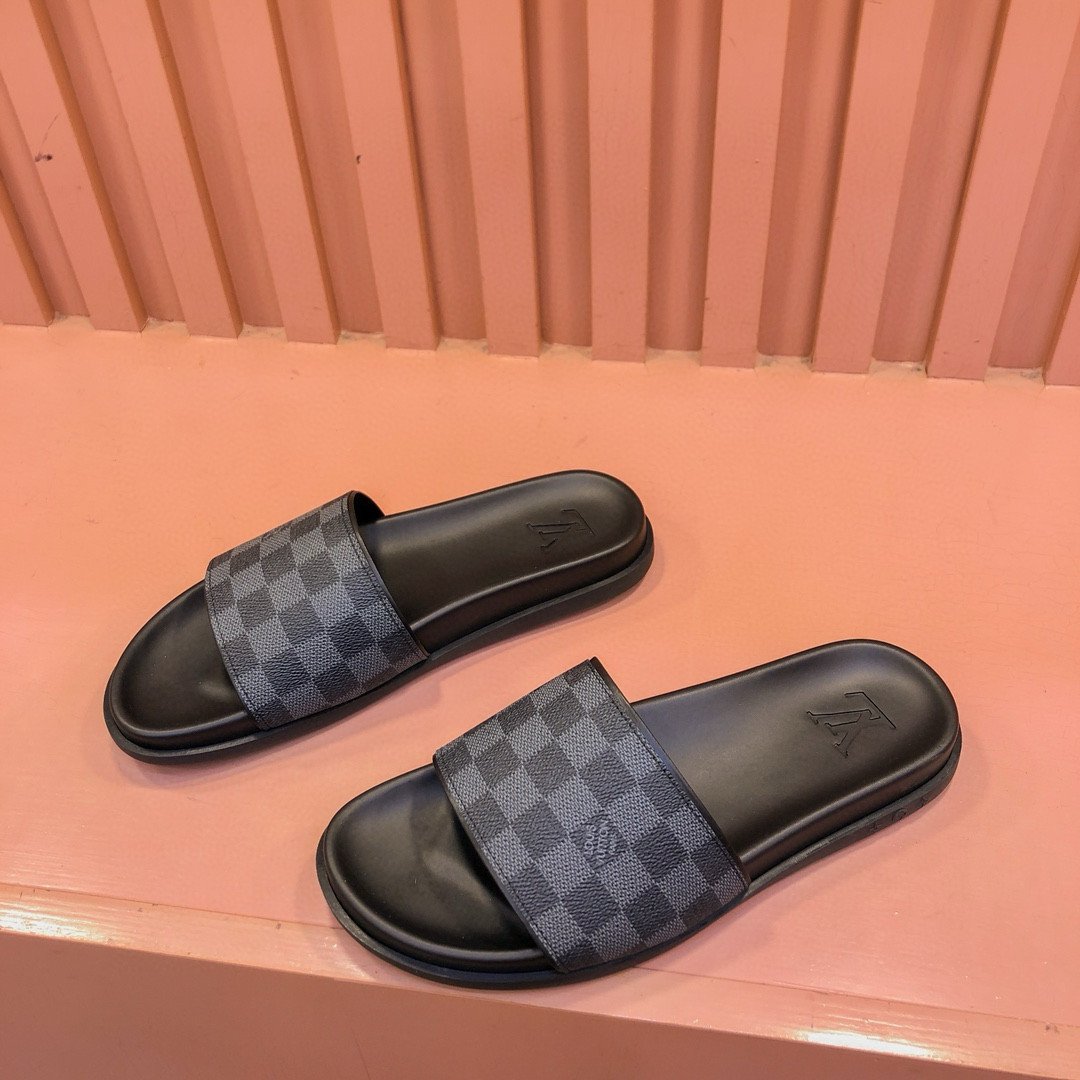 Louis Vuitton Rubber Slide In Black Damier