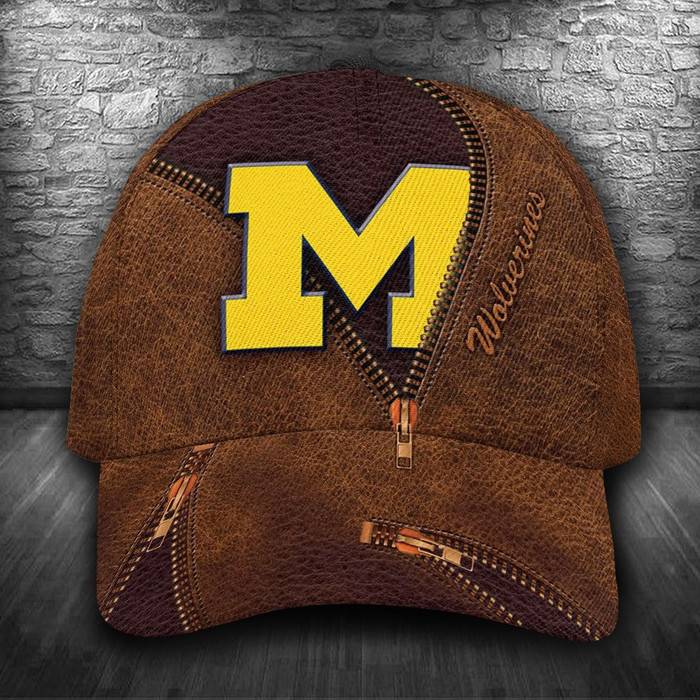 Personalized Michigan Wolverines Zip 3D Classic Baseball Cap CNI735