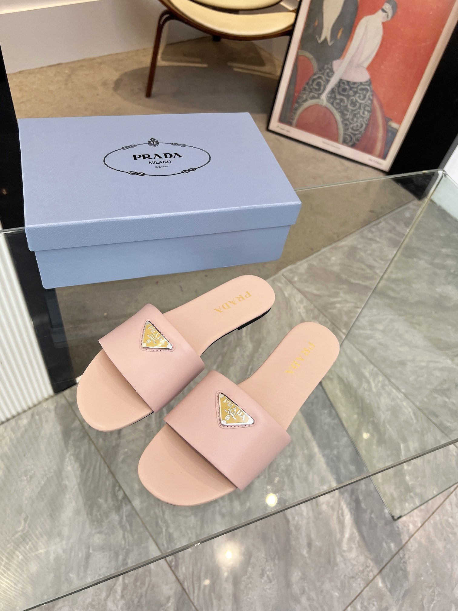 Prada Flat Sandals Triangle Logo In Light Pink Cowhide