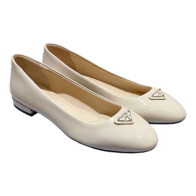Prada Triangle Logo Patent Leather Ballerina Flat Shoes (1F200N 069 F0304)