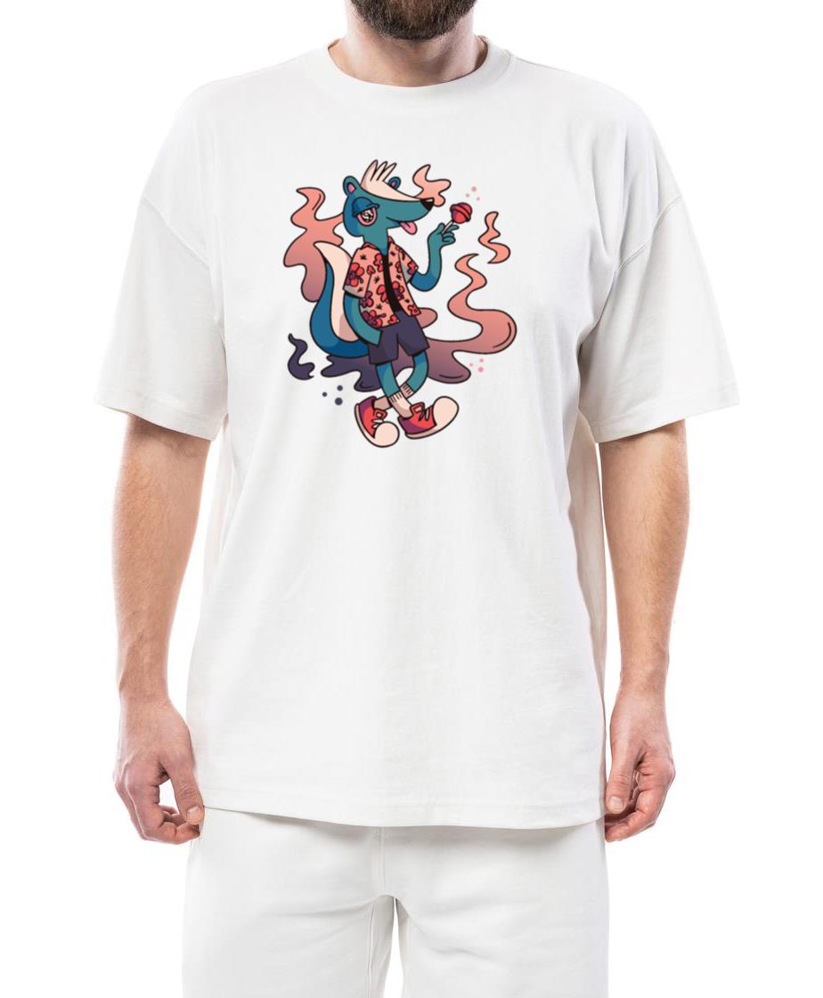 SKUNK ANIMAL EATING SWEET - Unisex Standard T-Shirt