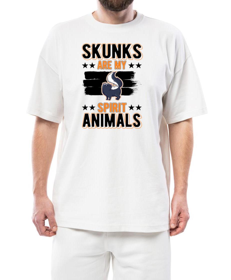 Skunk Spirit Animal - Unisex Standard T-Shirt