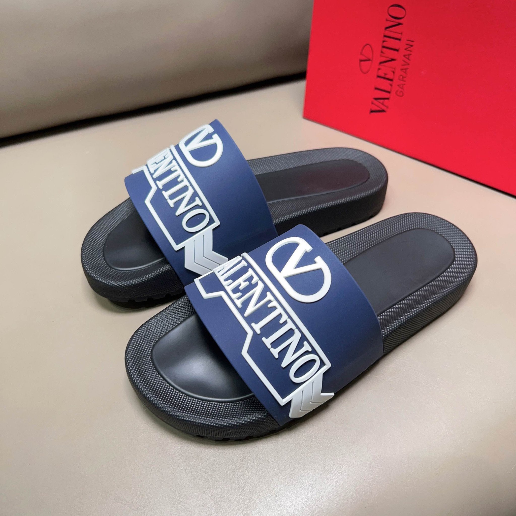 Valentino Garavani Logo Rubber Sandal In Navy