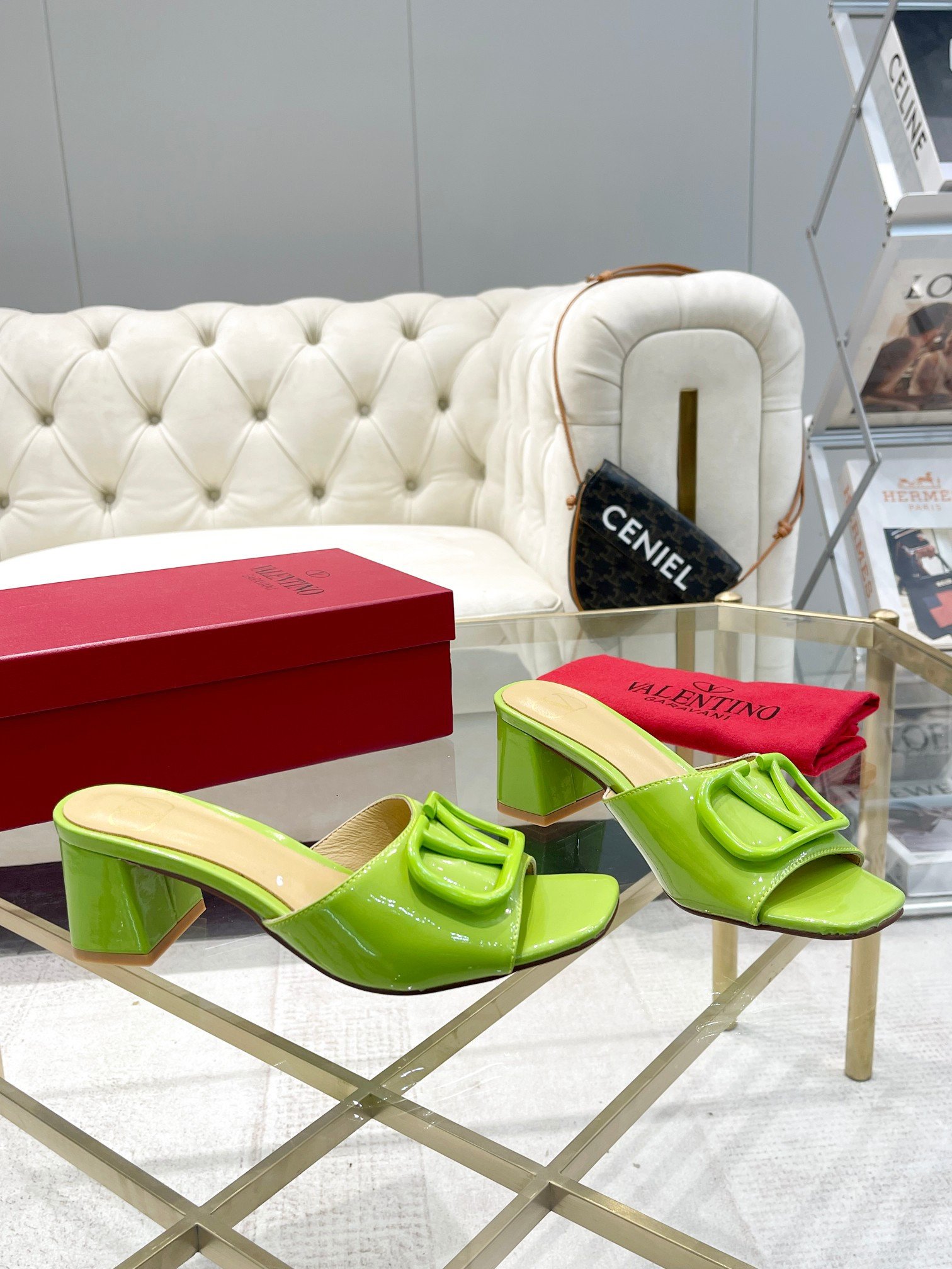 Valentino Garavani Vlogo Patent Leather Slide Sandal In Lime Green